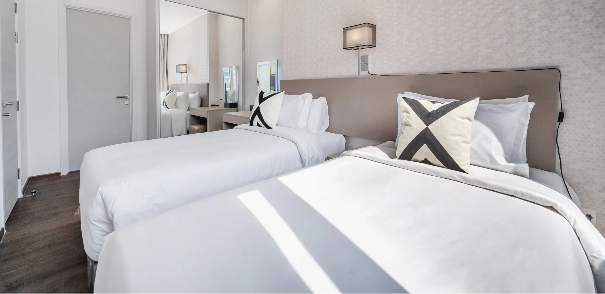 1 Twin Bedroom